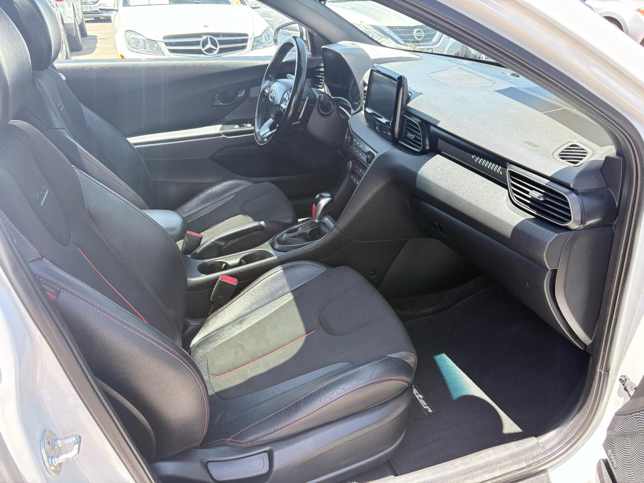Hyundai Veloster 2.0 Premium Auto 2020