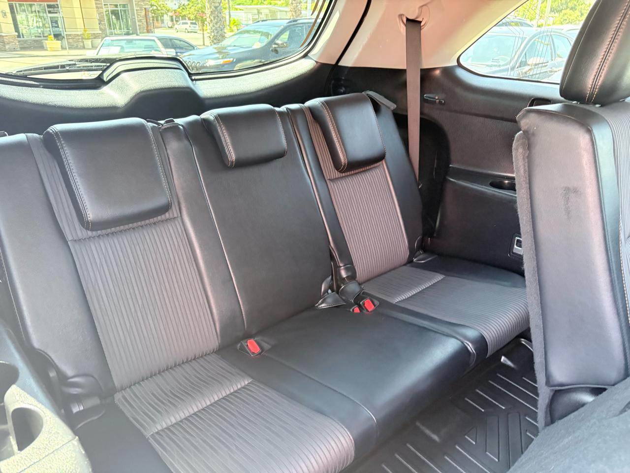 Toyota Highlander FWD 4dr V6 LE Plus (Natl) 2016