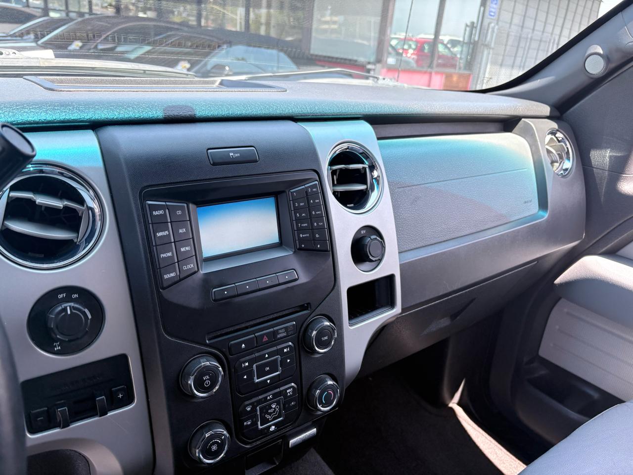 Ford F-150 2WD SuperCrew 145" XLT 2014