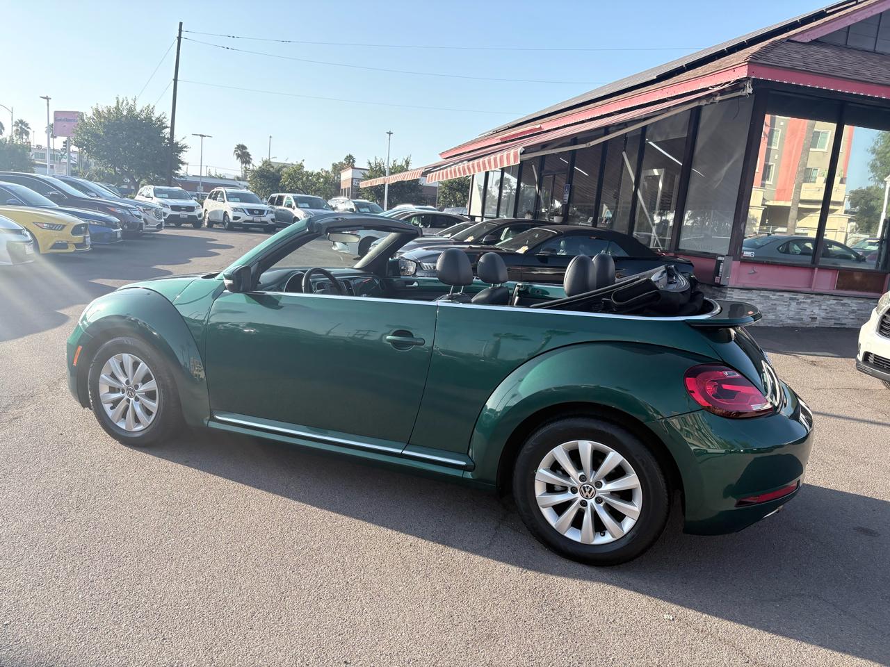 Volkswagen Beetle Convertible 1.8T SEL Auto 2017