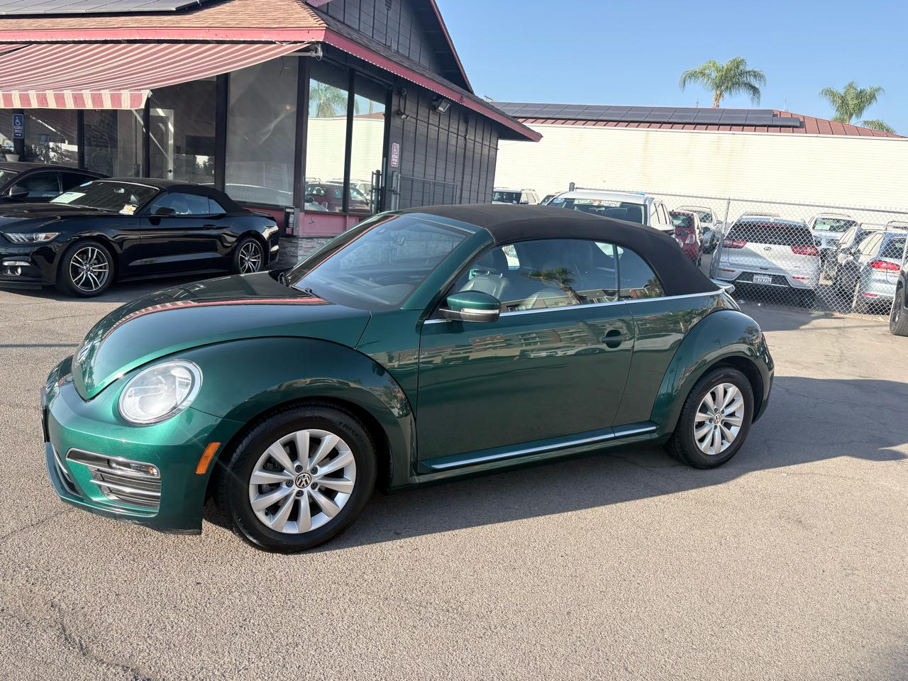 Volkswagen Beetle Convertible 1.8T SEL Auto 2017