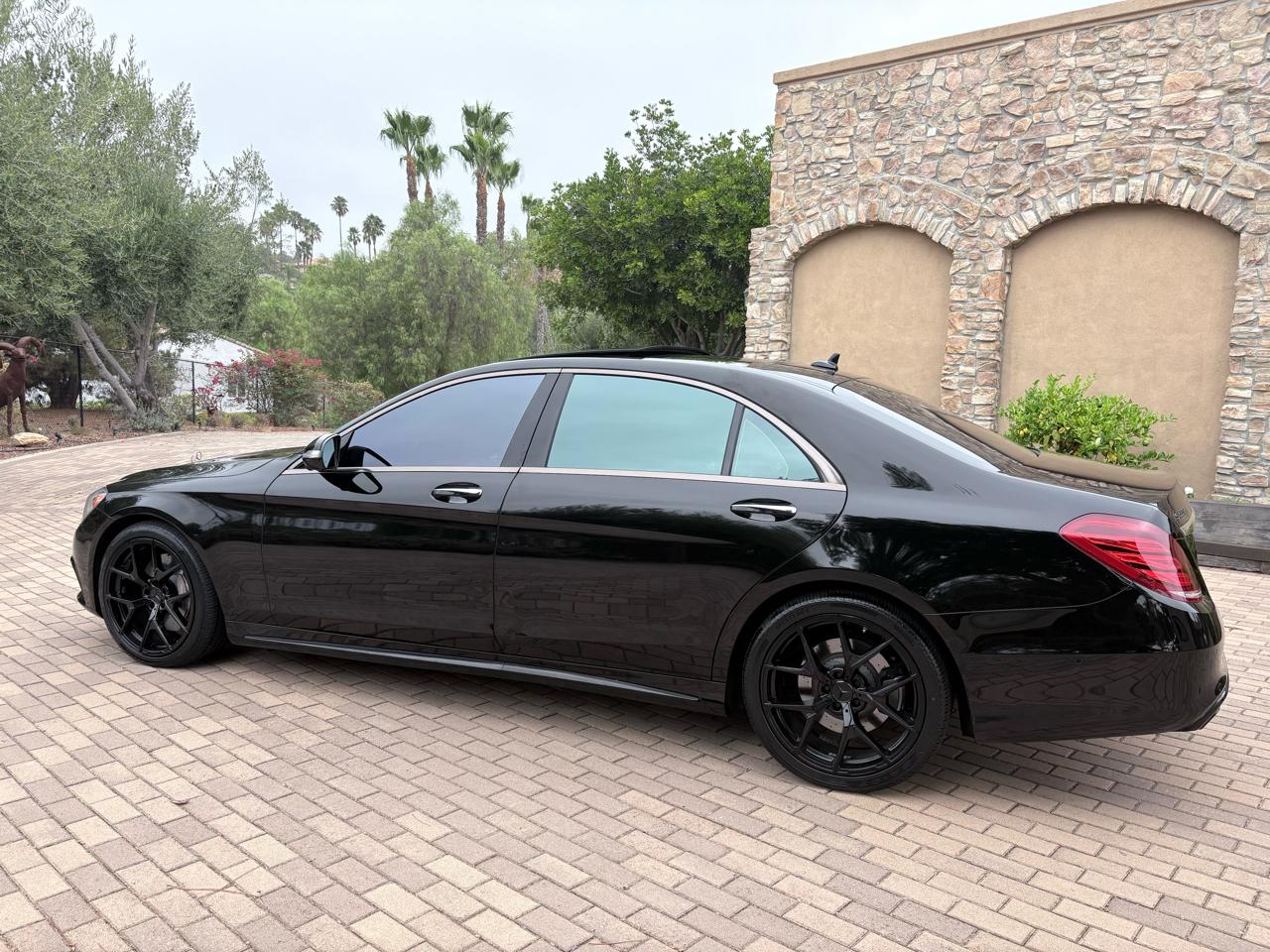 Mercedes-Benz S-Class 4dr Sdn S 550 4MATIC 2015