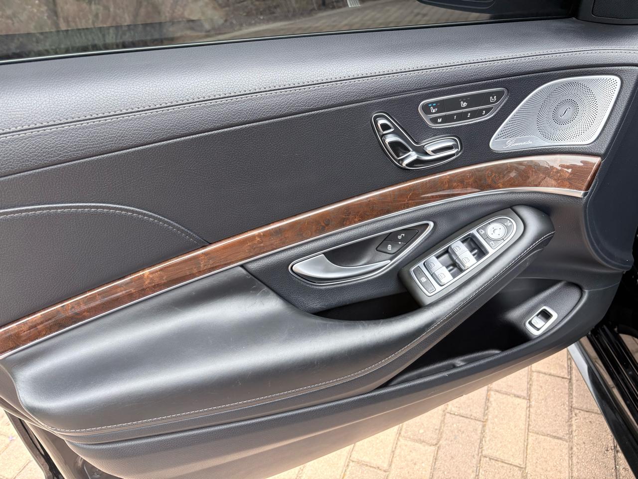Mercedes-Benz S-Class 4dr Sdn S 550 4MATIC 2015