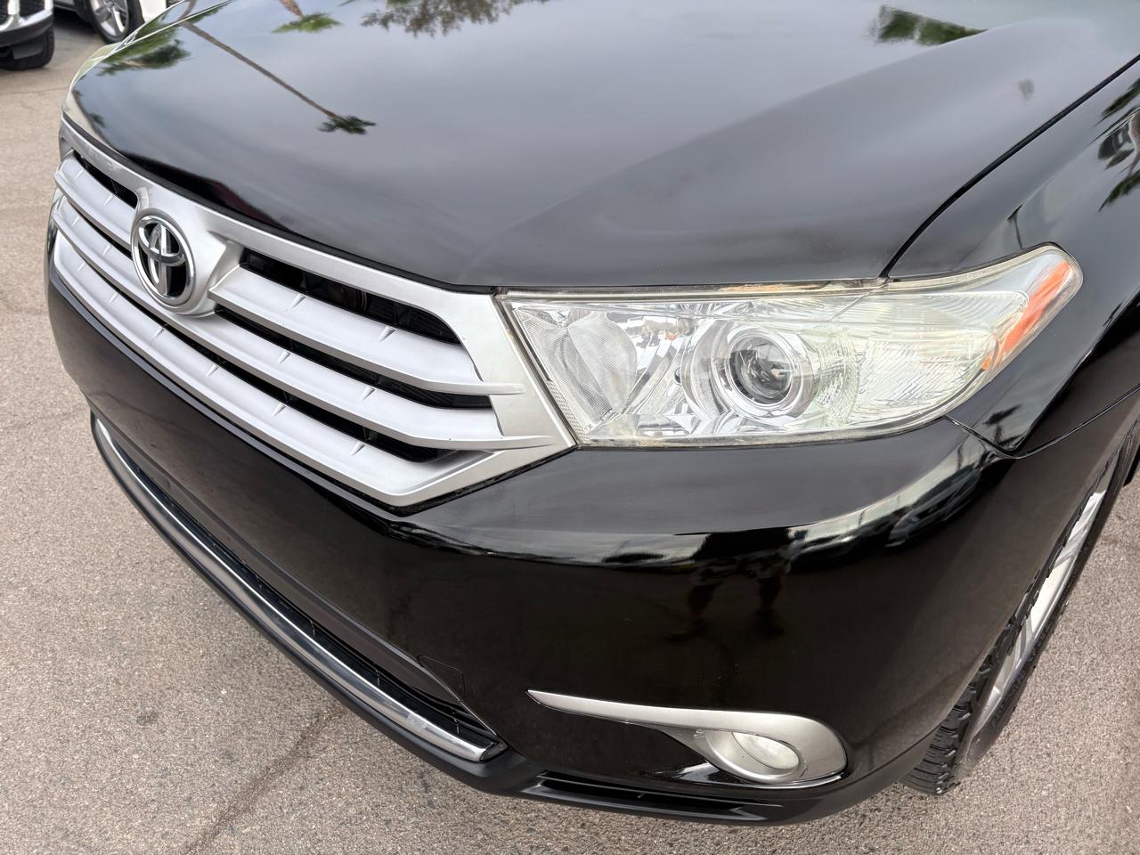 Toyota Highlander 4WD 4dr V6 Limited (Natl) 2013