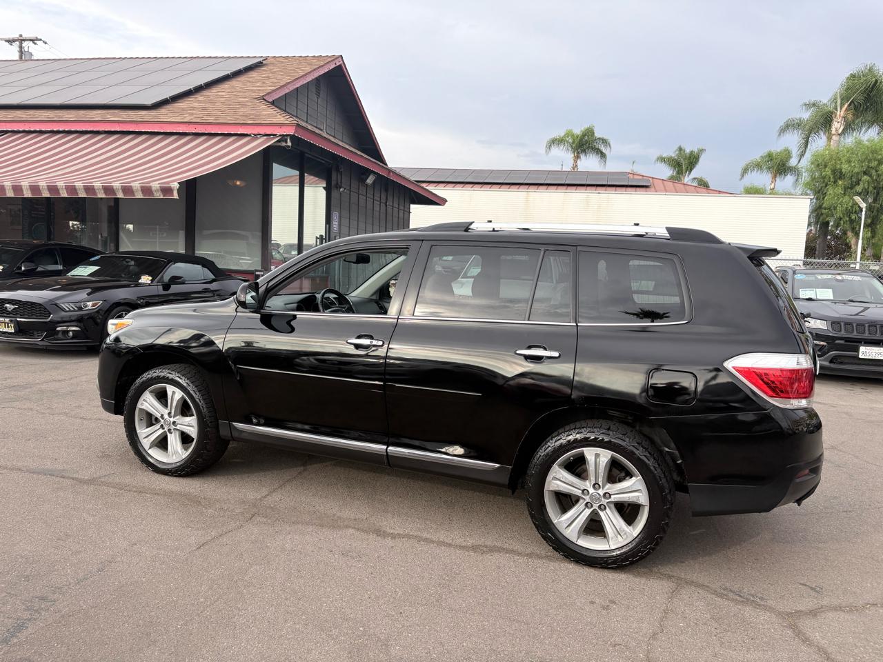 Toyota Highlander 4WD 4dr V6 Limited (Natl) 2013