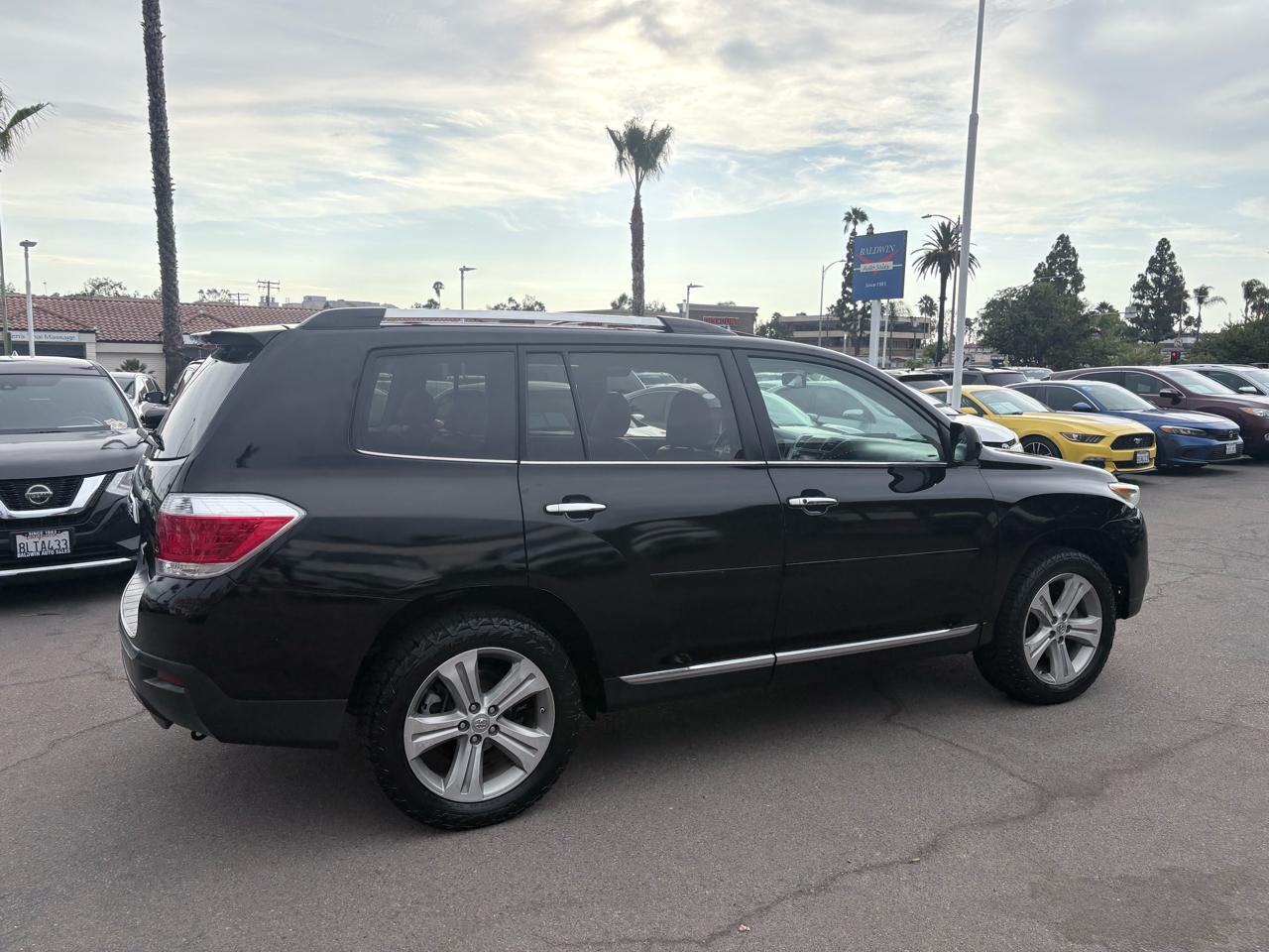 Toyota Highlander 4WD 4dr V6 Limited (Natl) 2013