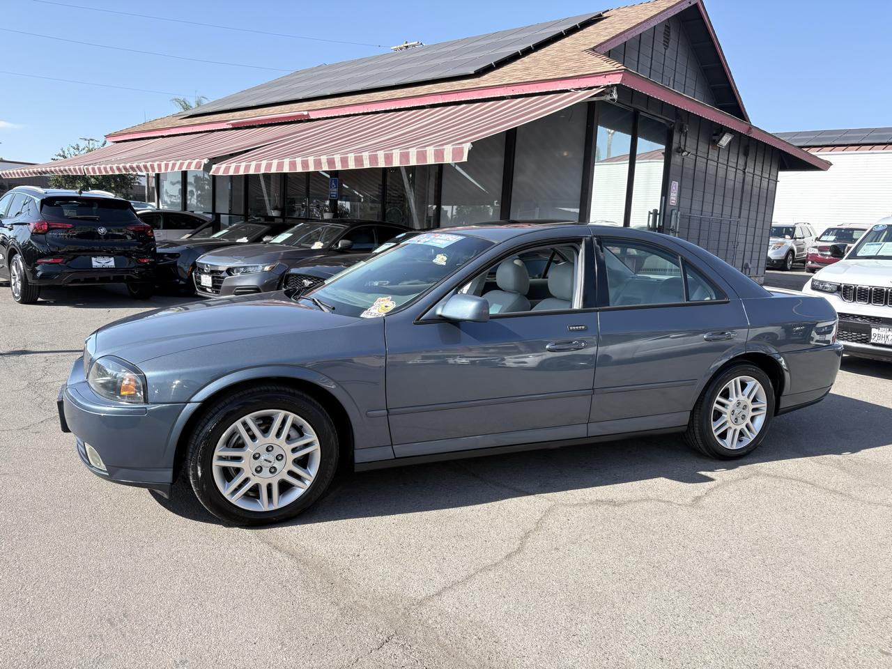 Lincoln LS 4dr Sdn V8 Auto w/Sport Pkg 2005