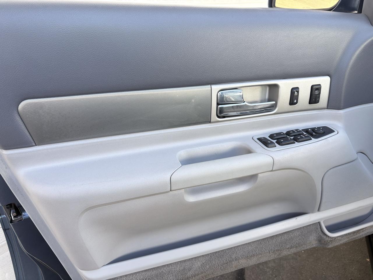 Lincoln LS 4dr Sdn V8 Auto w/Sport Pkg 2005