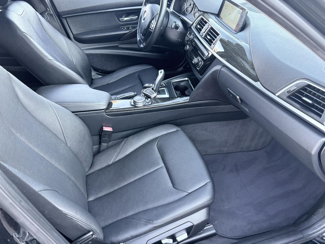 BMW 3 Series 4dr Sdn 320i RWD South Africa 2016