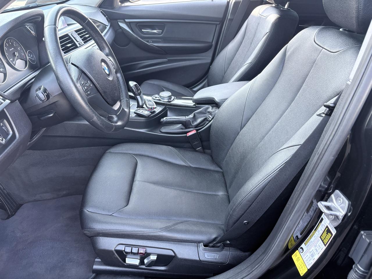 BMW 3 Series 4dr Sdn 320i RWD South Africa 2016