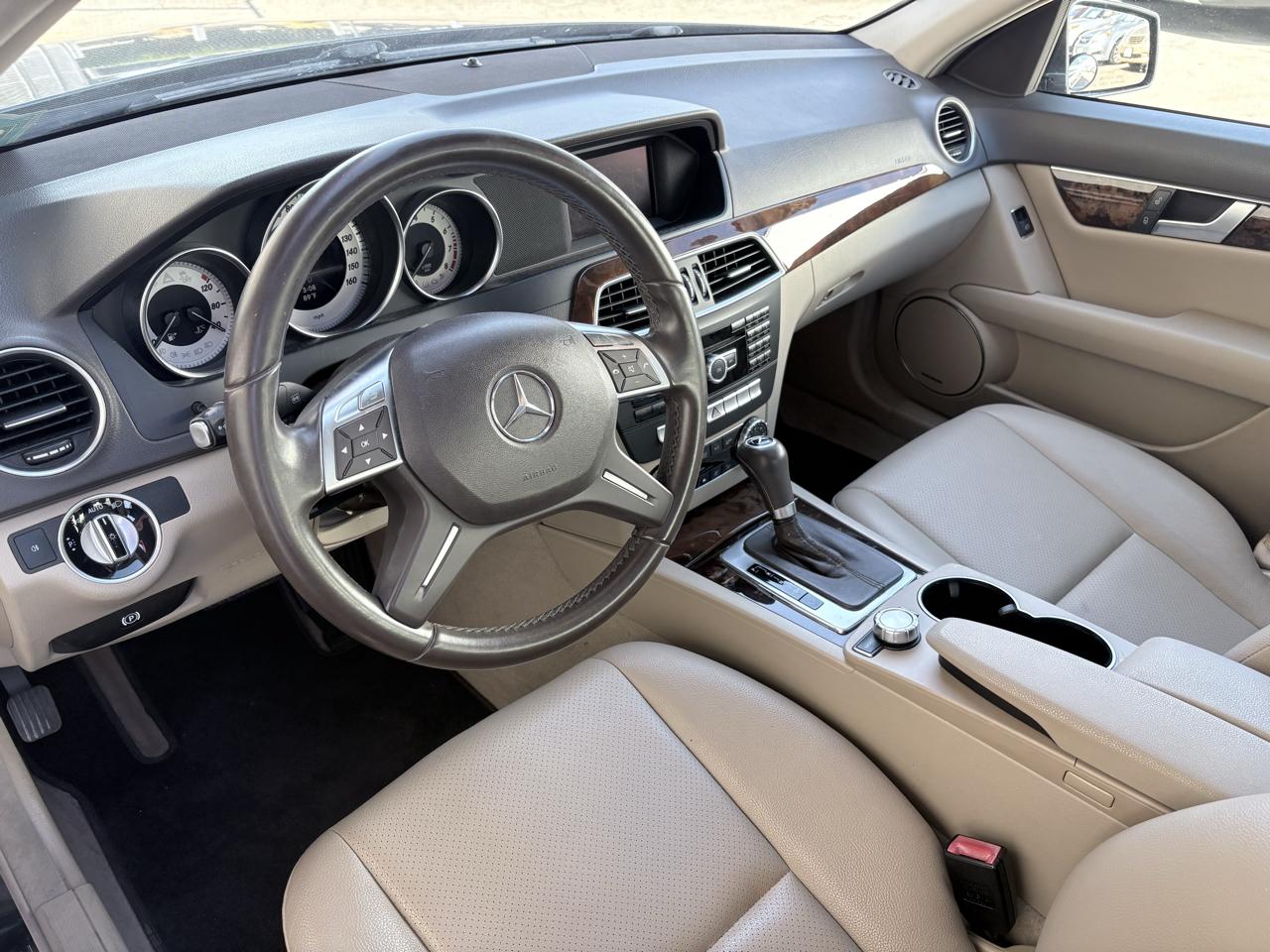Mercedes-Benz C-Class 4dr Sdn C 250 Sport RWD 2013