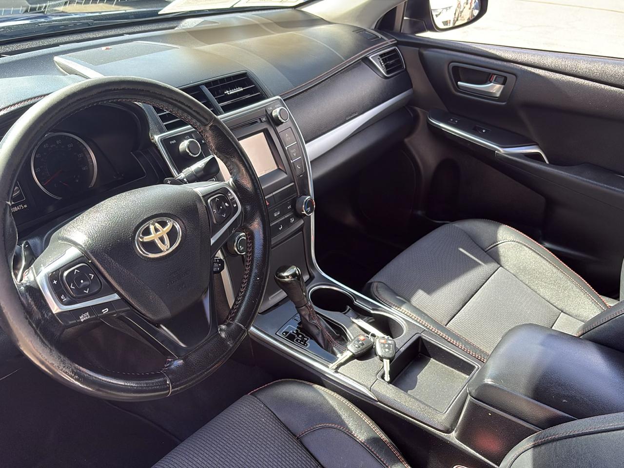 Toyota Camry 4dr Sdn I4 Auto SE w/Special Edition Pkg (Natl) 2016