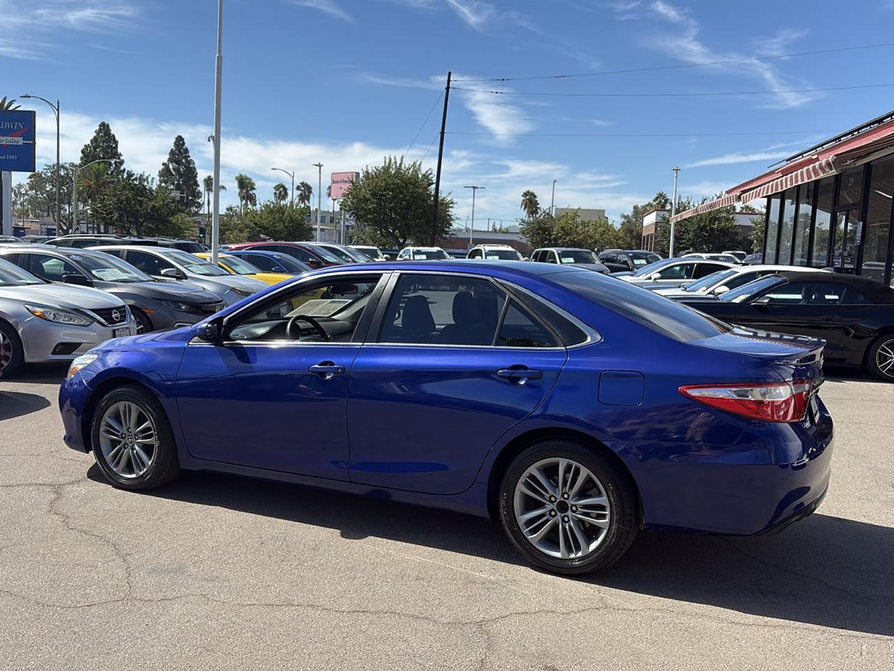 Toyota Camry 4dr Sdn I4 Auto SE w/Special Edition Pkg (Natl) 2016