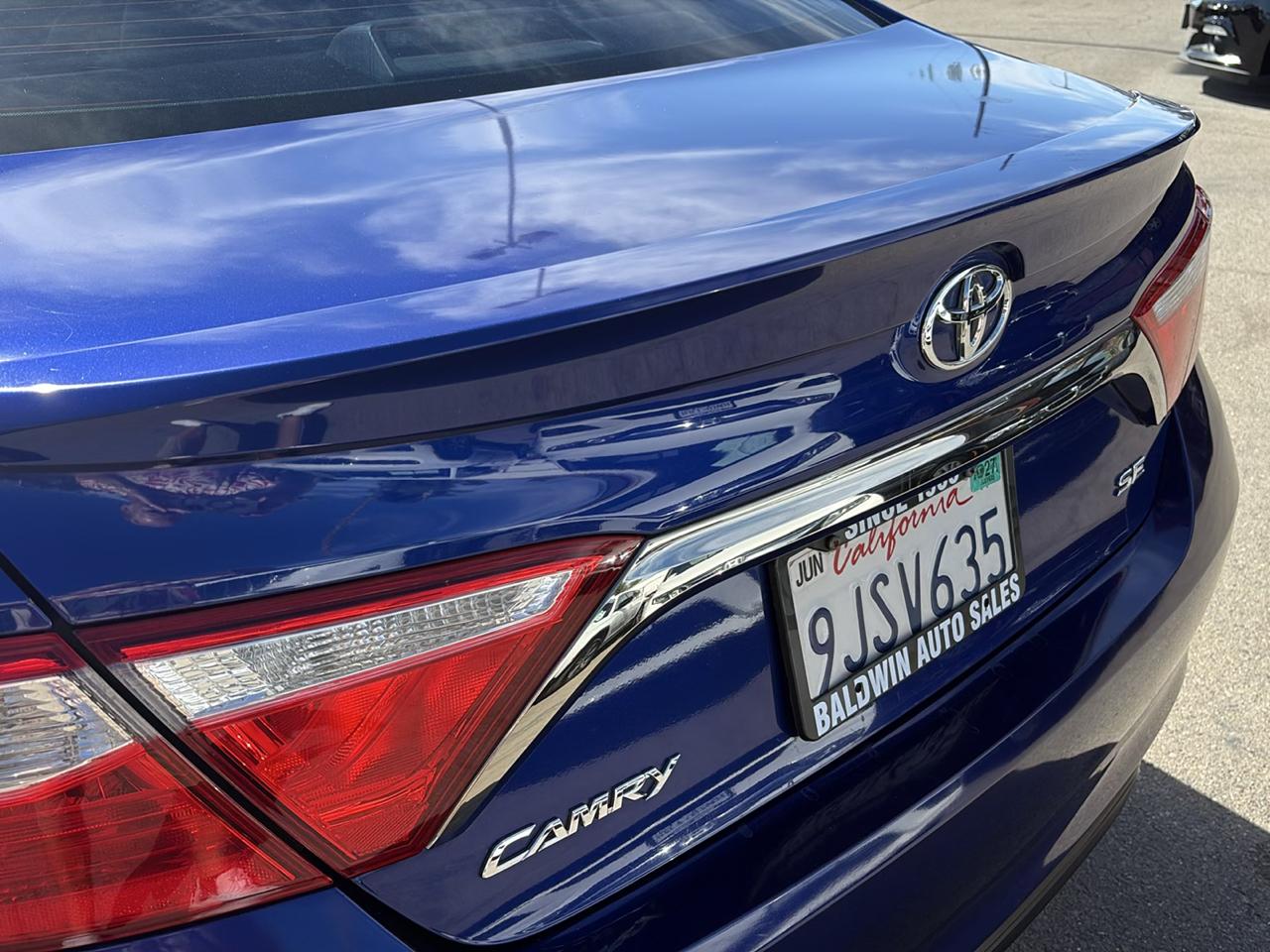 Toyota Camry 4dr Sdn I4 Auto SE w/Special Edition Pkg (Natl) 2016