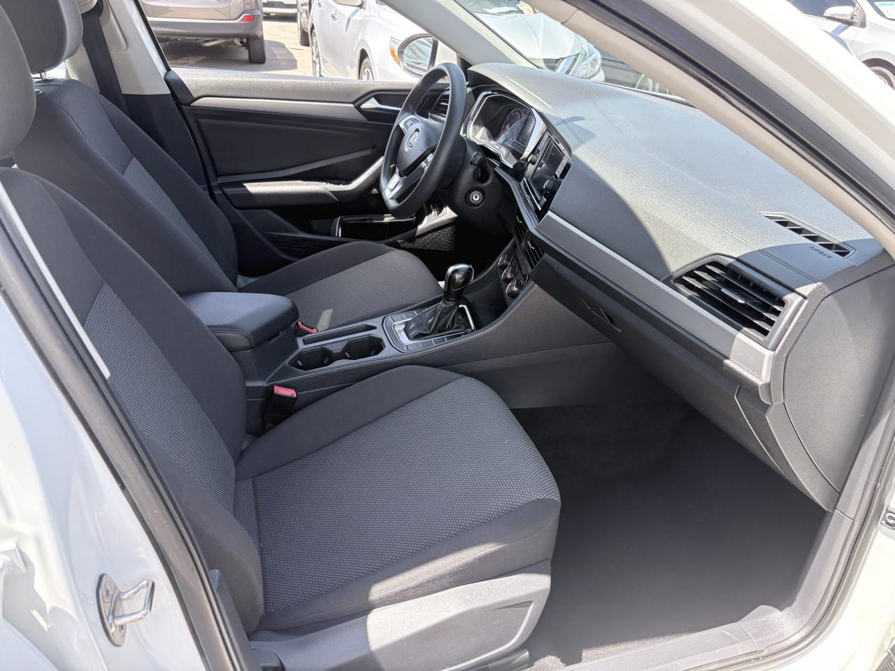 Volkswagen Jetta S Auto 2021