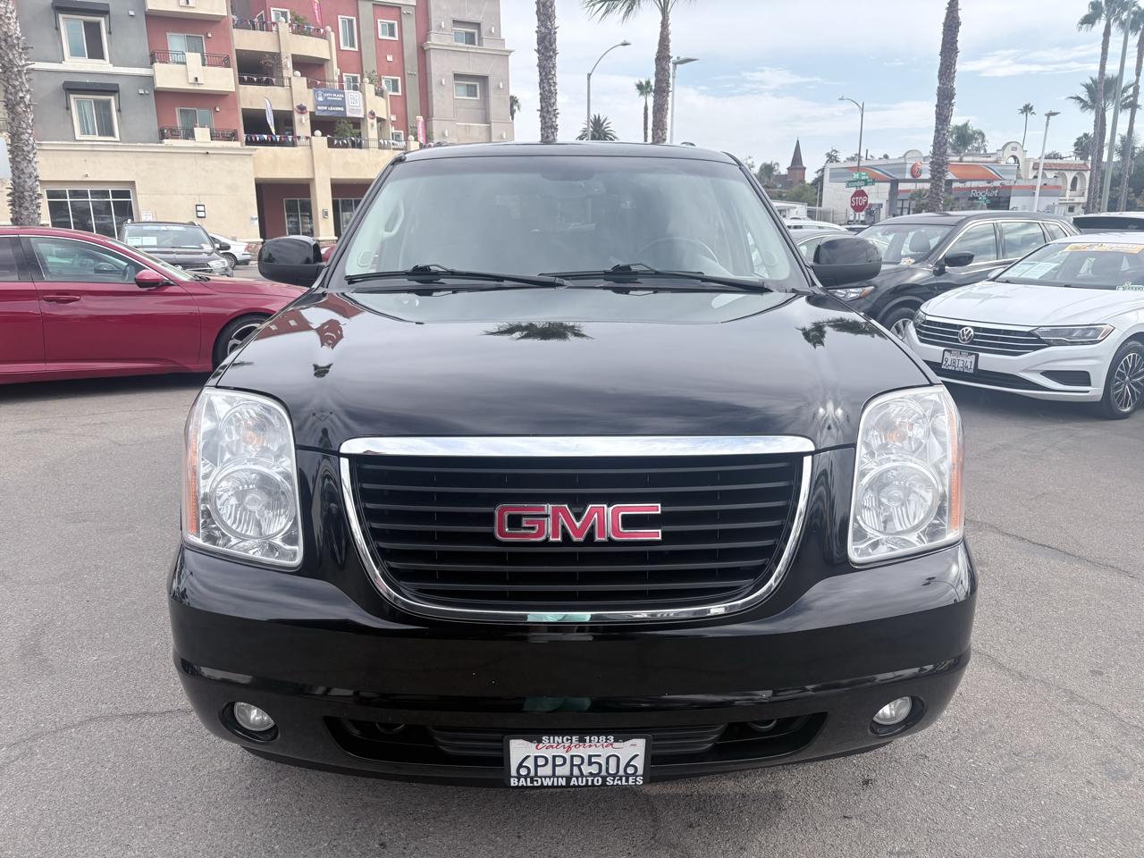 GMC Yukon 4WD 4dr 1500 SLE w/3SB 2008