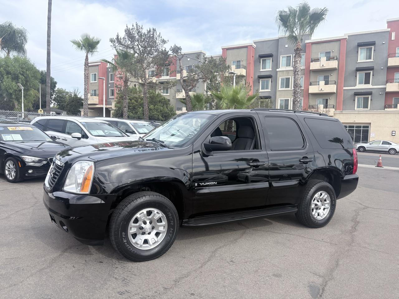 GMC Yukon 4WD 4dr 1500 SLE w/3SB 2008