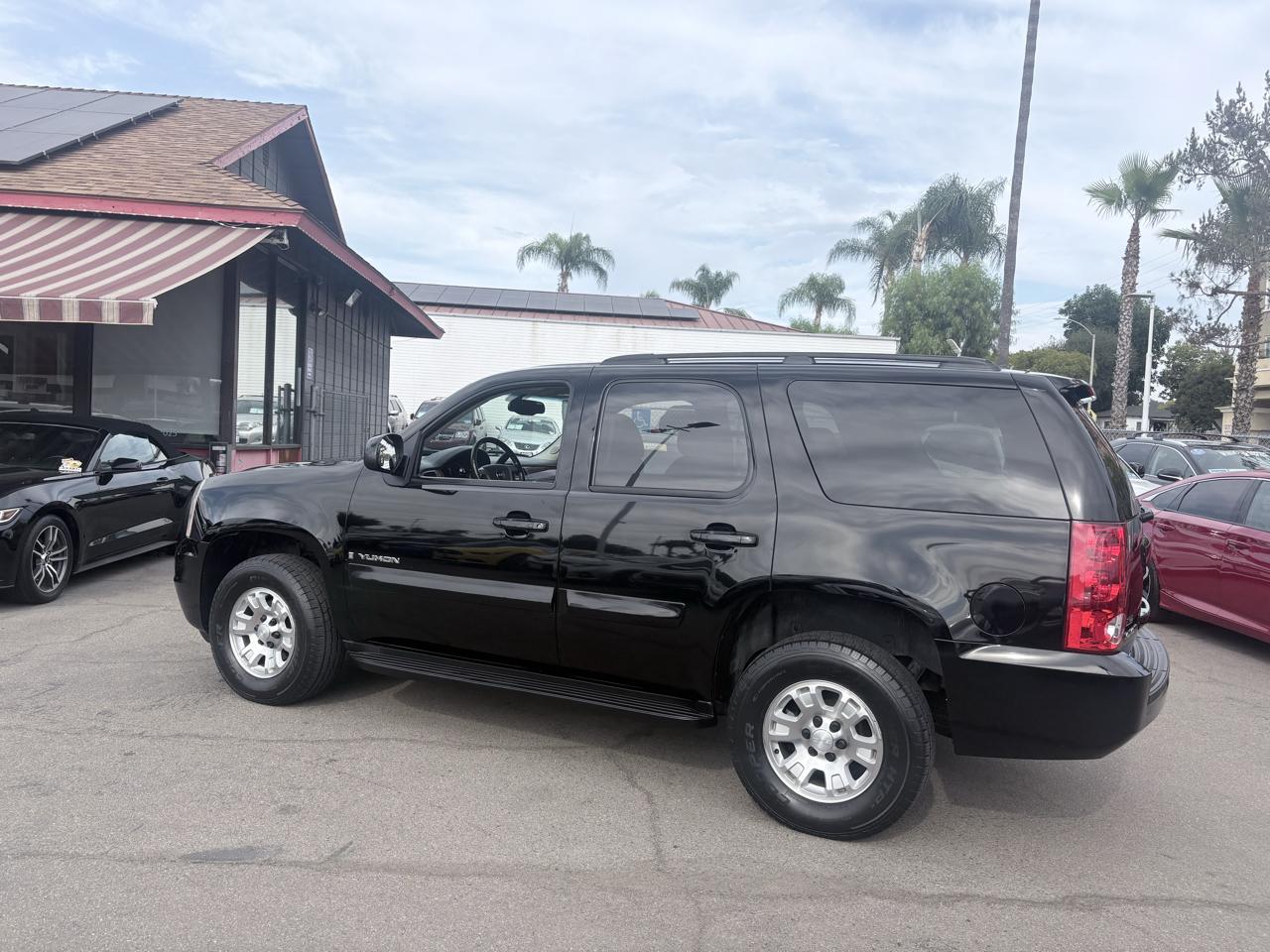 GMC Yukon 4WD 4dr 1500 SLE w/3SB 2008