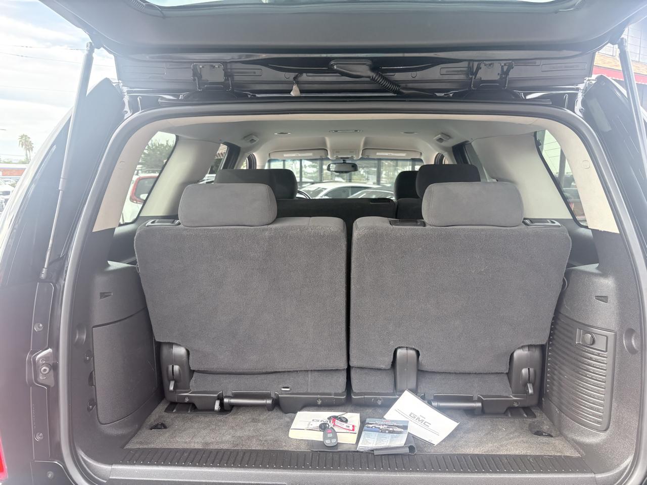 GMC Yukon 4WD 4dr 1500 SLE w/3SB 2008