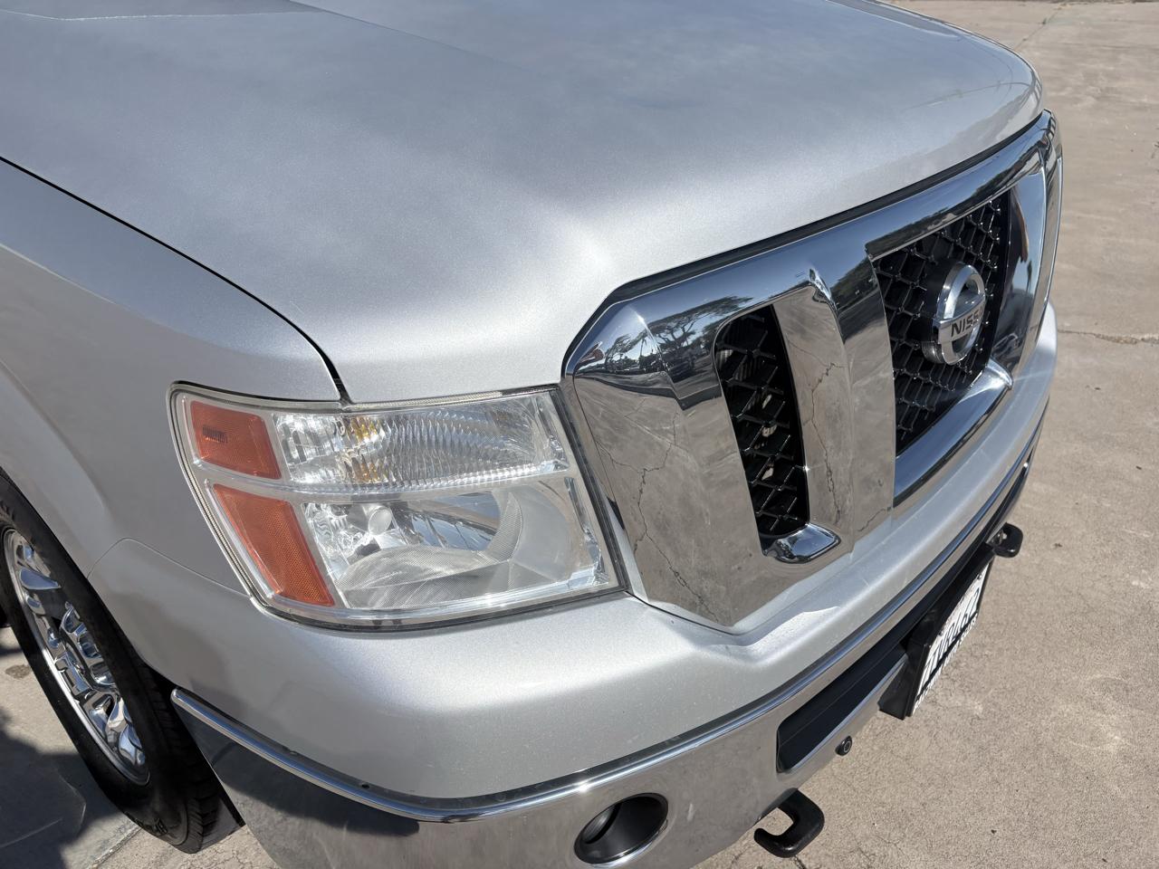 Nissan NVP 3500 V8 SL 2015