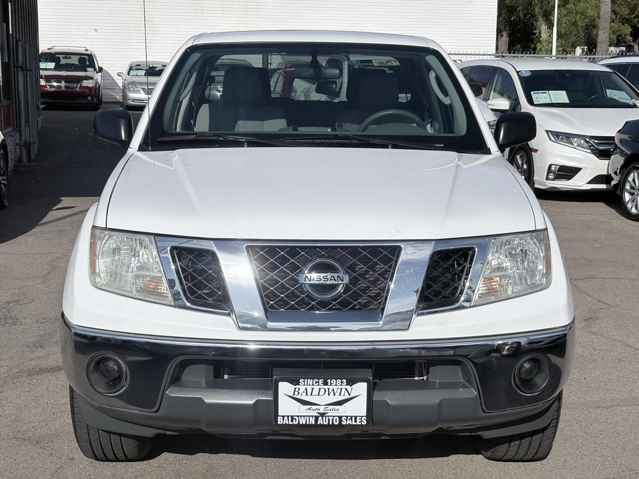 Nissan Frontier 2WD Crew Cab SWB Auto SV 2011
