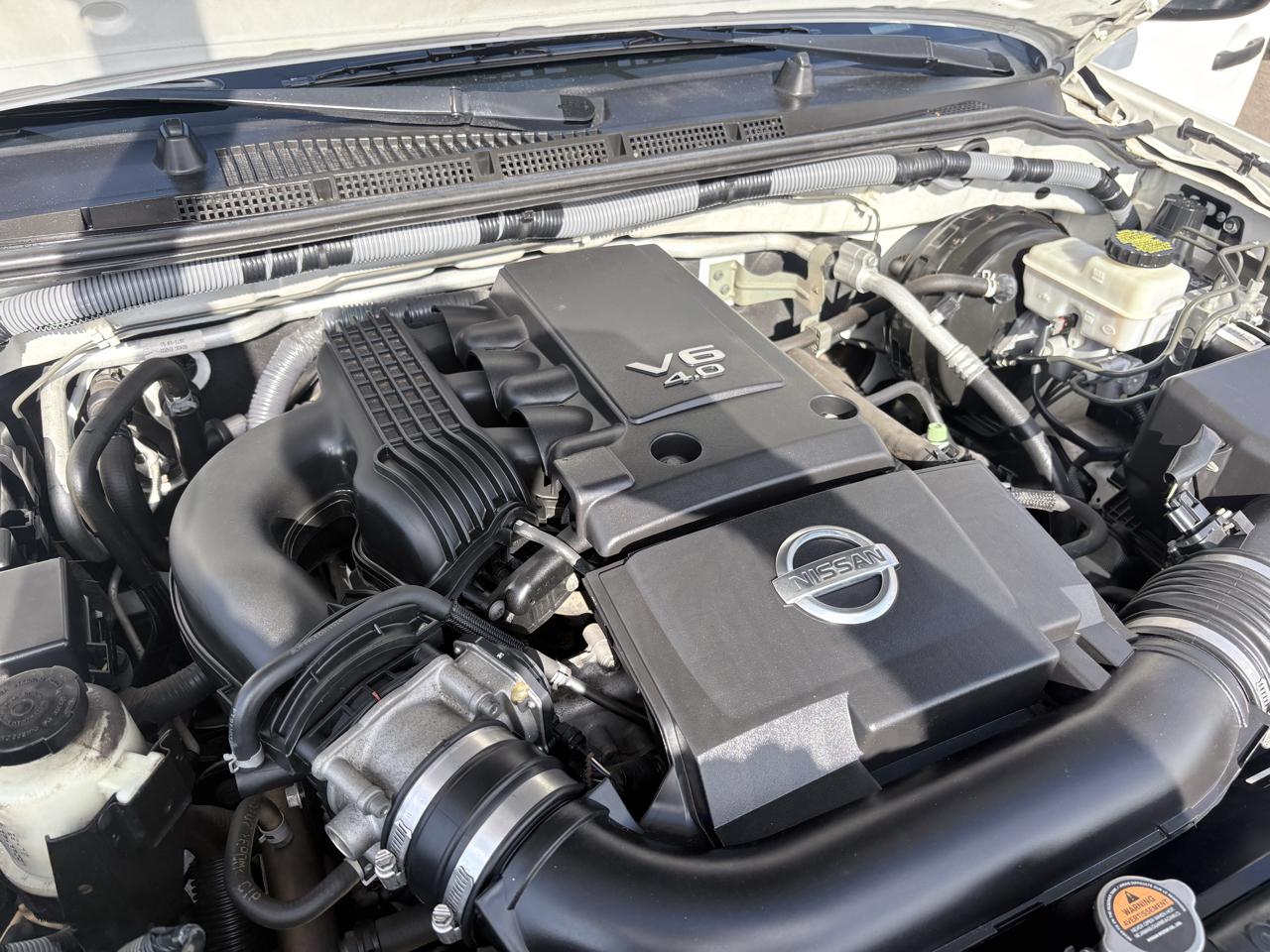 Nissan Frontier 2WD Crew Cab SWB Auto SV 2011
