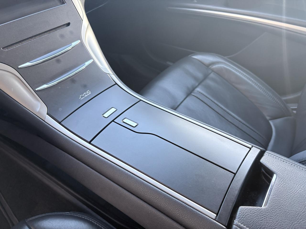 Lincoln MKZ 4dr Sdn FWD 2014