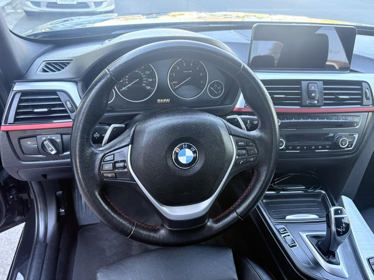 BMW 3 Series 4dr Sdn 328i RWD SULEV 2012