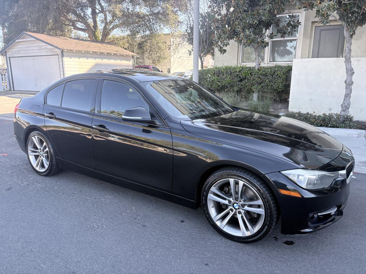 BMW 3 Series 4dr Sdn 328i RWD SULEV 2012