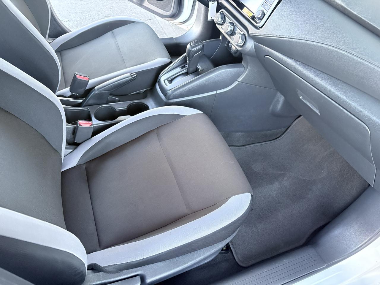 Nissan Versa S CVT 2025