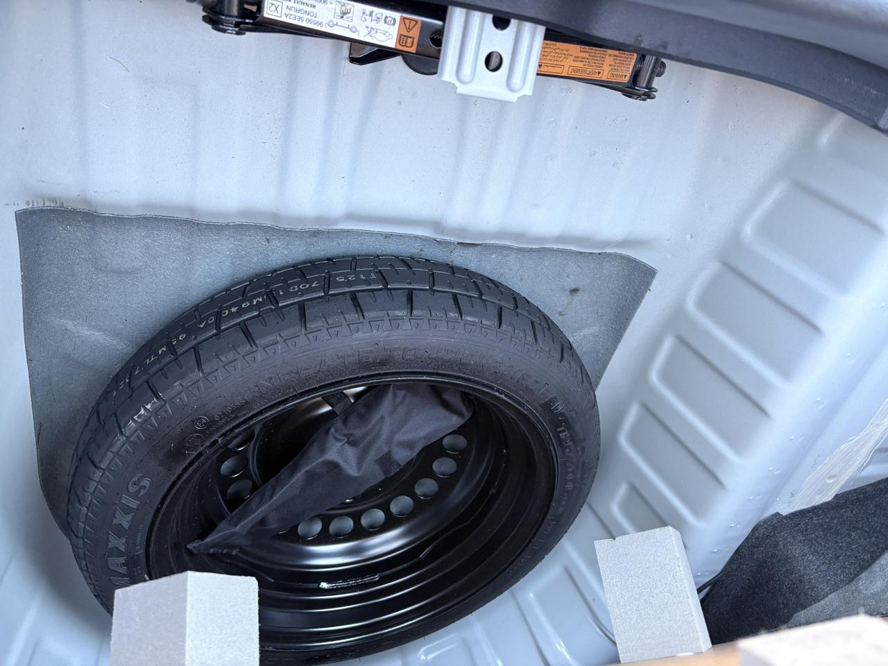 Nissan Versa S CVT 2025