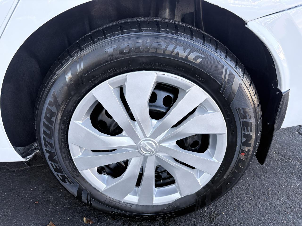 Nissan Versa S CVT 2025