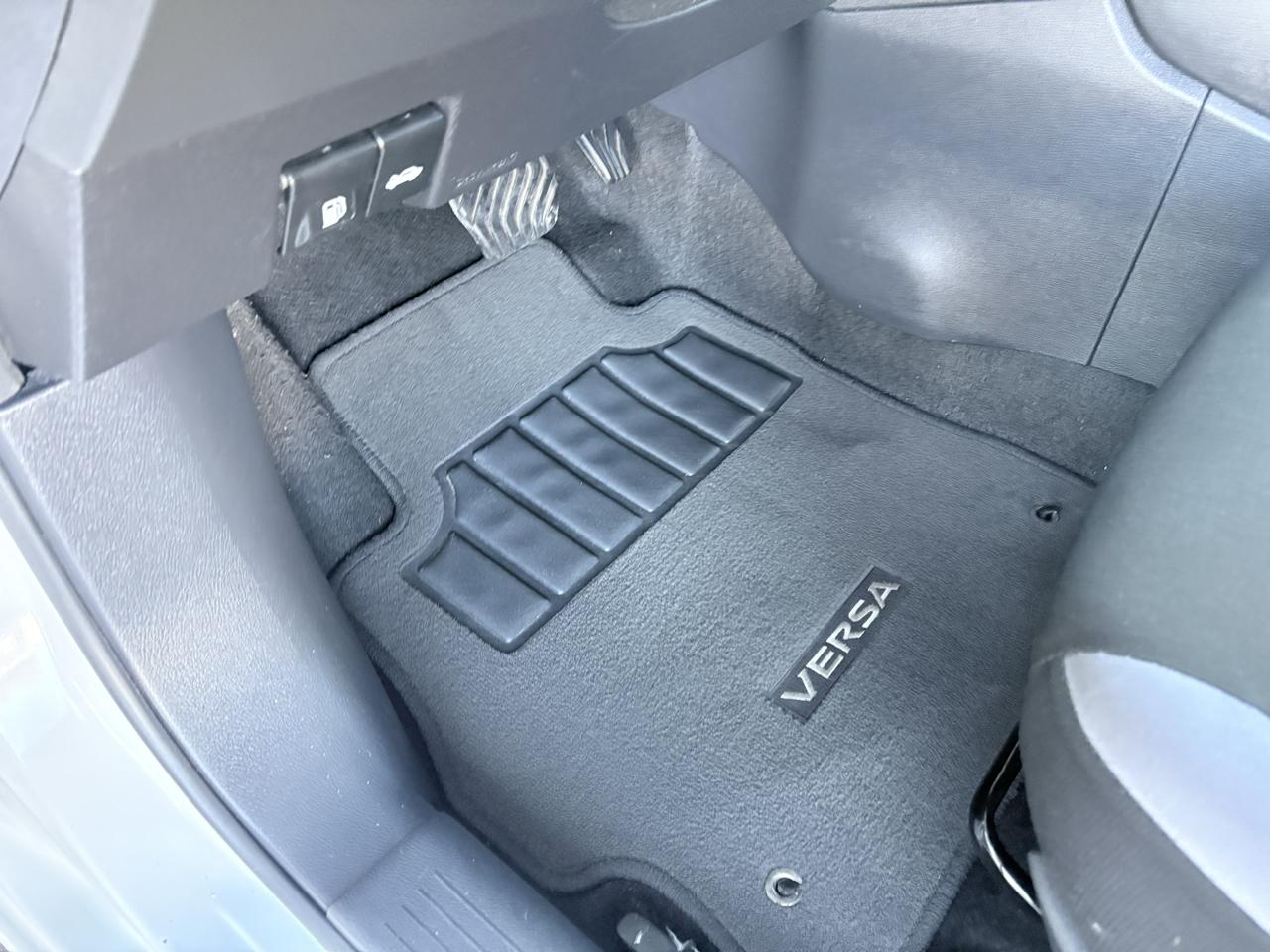 Nissan Versa S CVT 2025