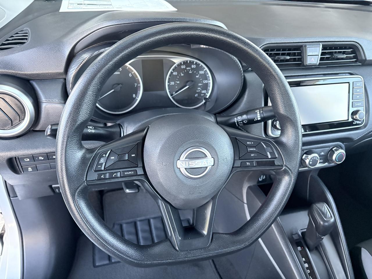 Nissan Versa S CVT 2025