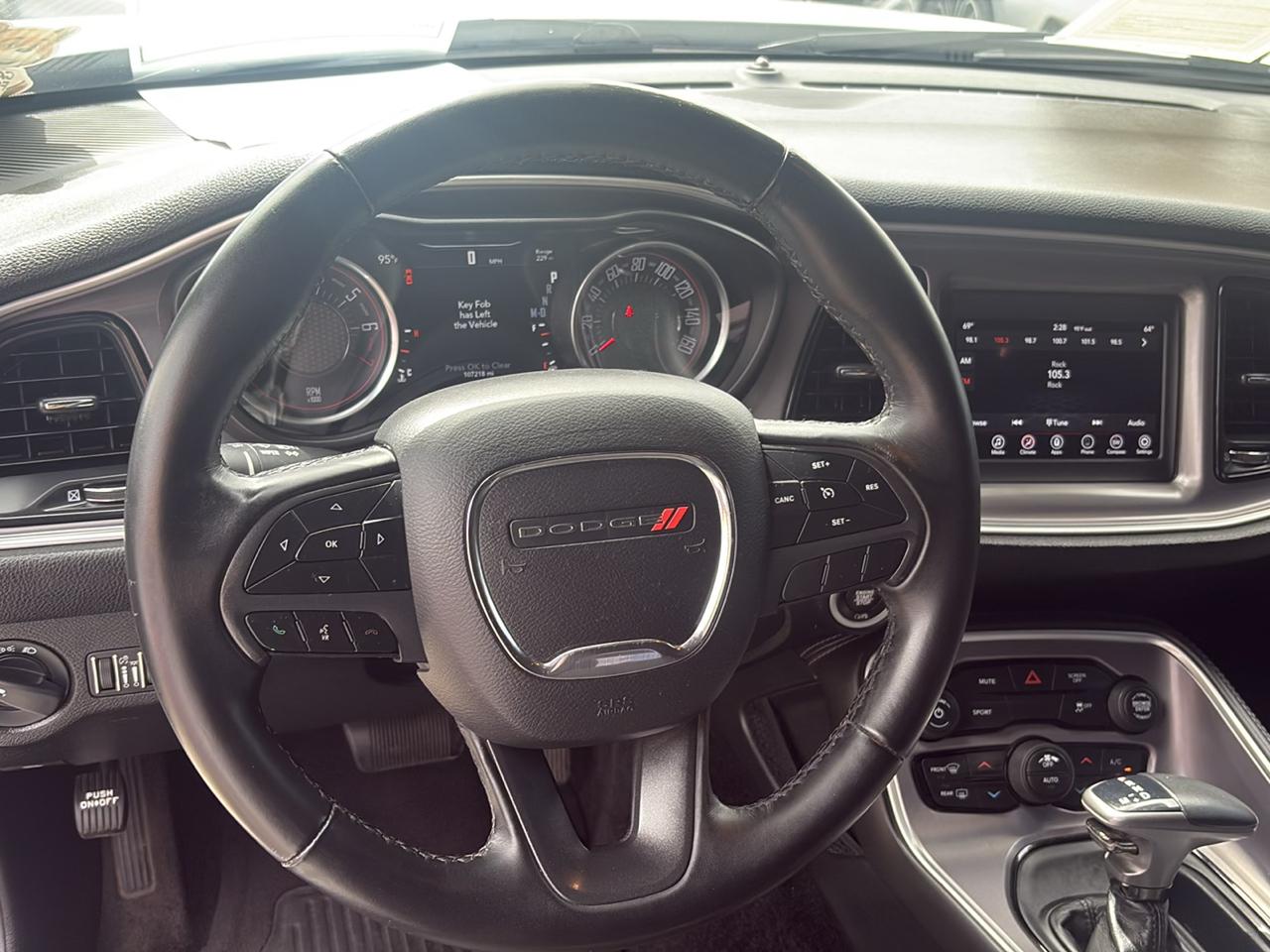 Dodge Challenger SXT RWD 2019