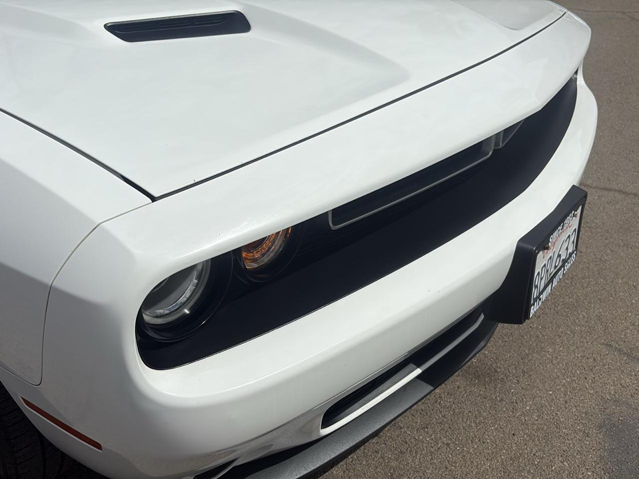 Dodge Challenger SXT RWD 2019