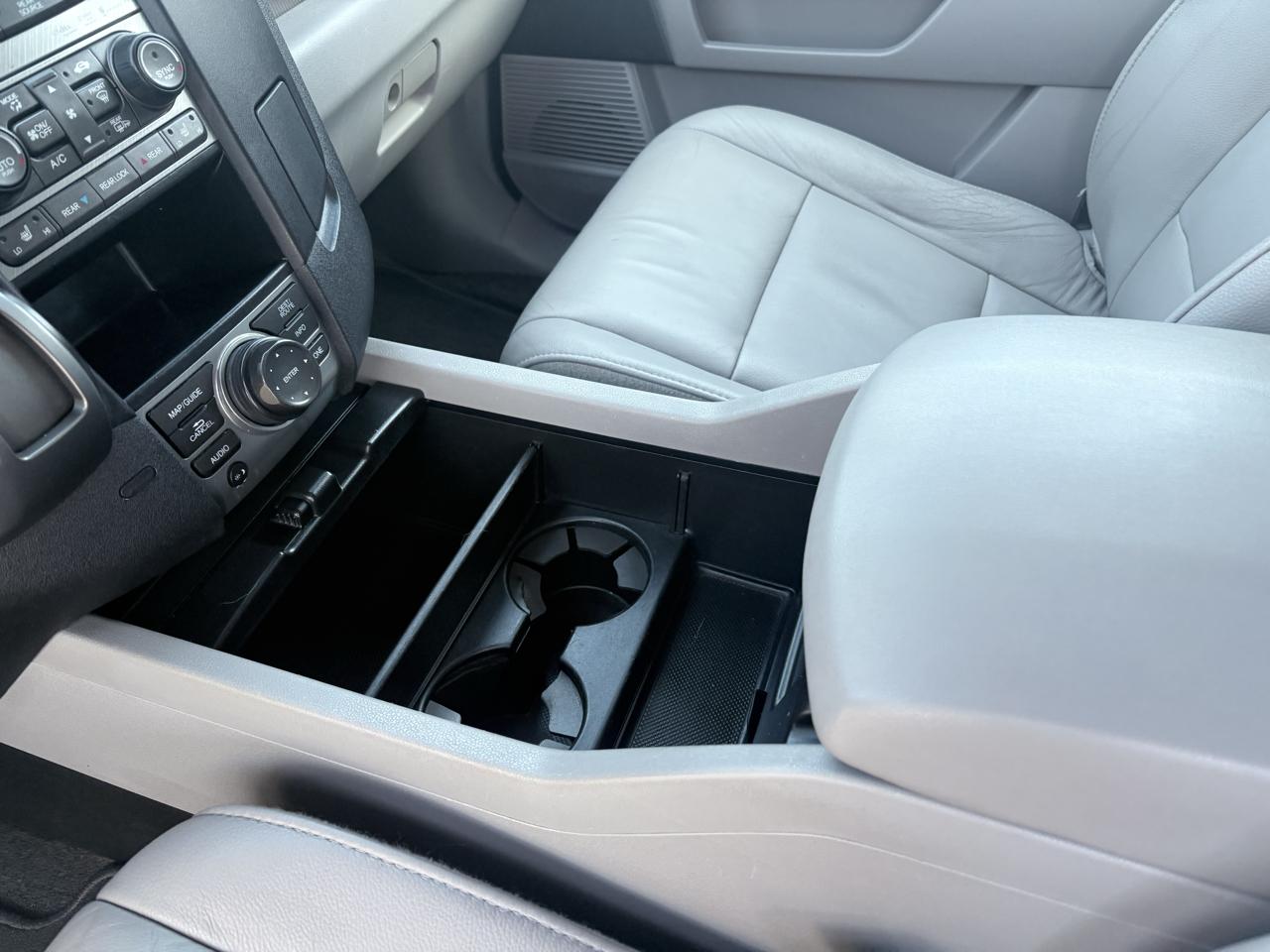 Honda Pilot 4WD 4dr Touring w/RES & Navi 2013
