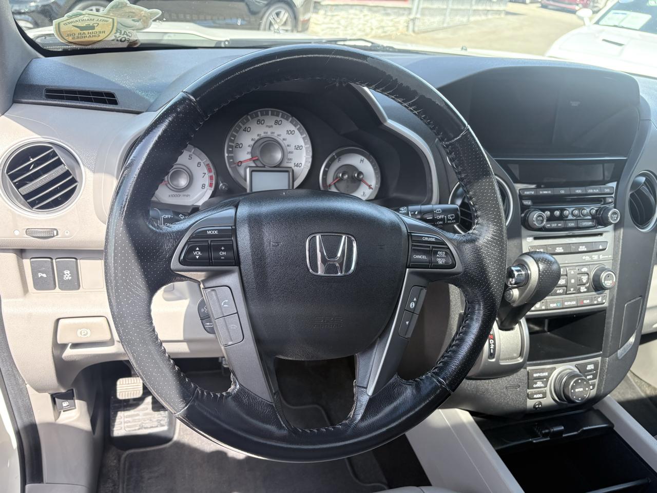 Honda Pilot 4WD 4dr Touring w/RES & Navi 2013