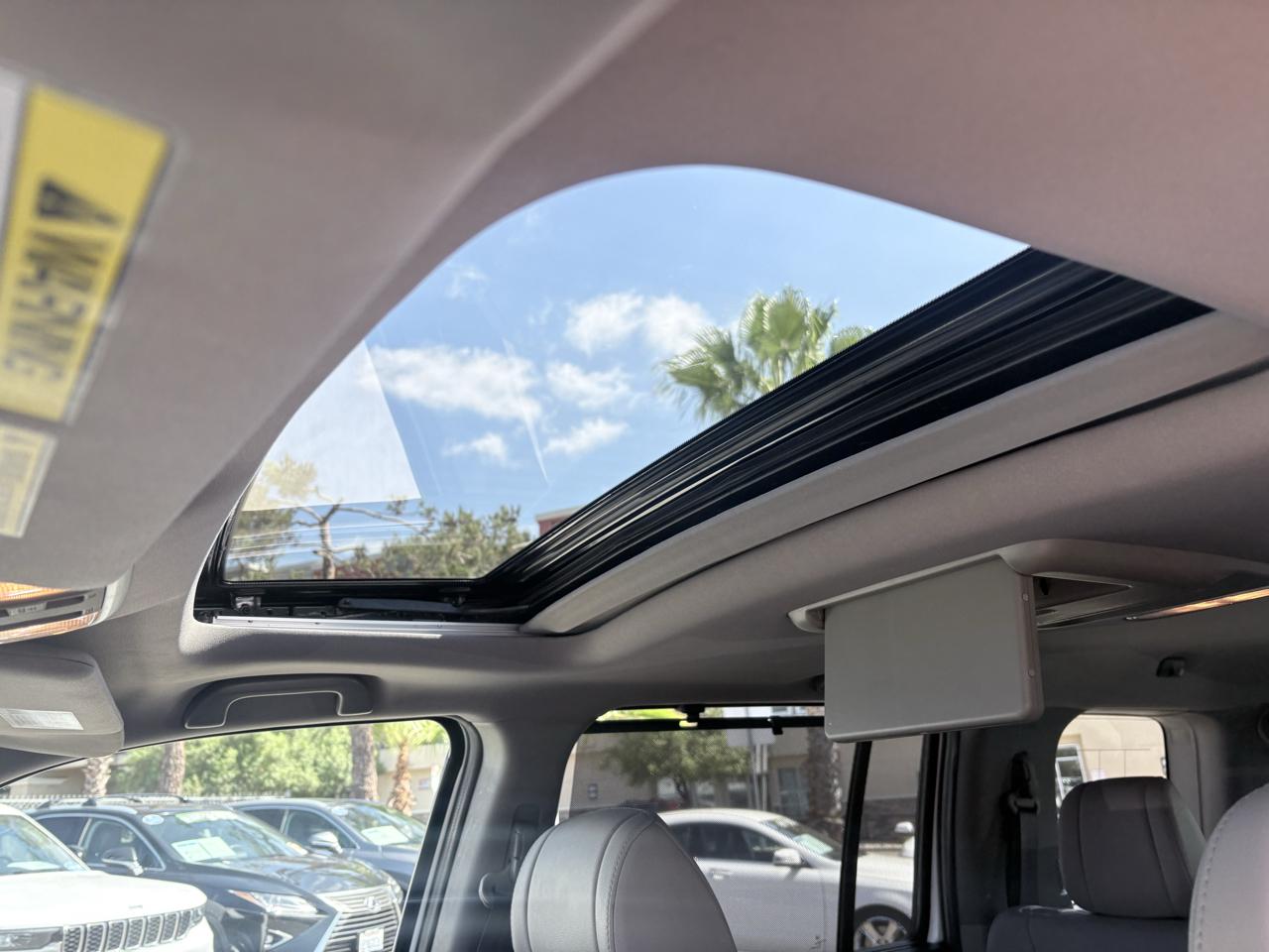 Honda Pilot 4WD 4dr Touring w/RES & Navi 2013