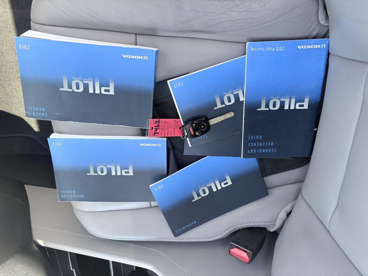 Honda Pilot 4WD 4dr Touring w/RES & Navi 2013