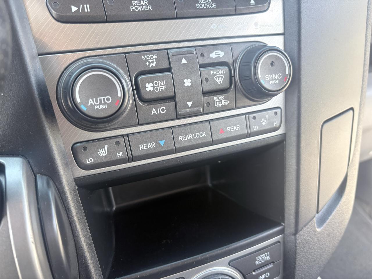 Honda Pilot 4WD 4dr Touring w/RES & Navi 2013