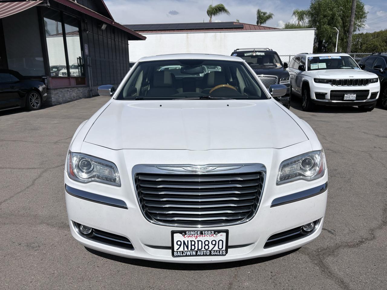 Chrysler 300 4dr Sdn 300C RWD 2014