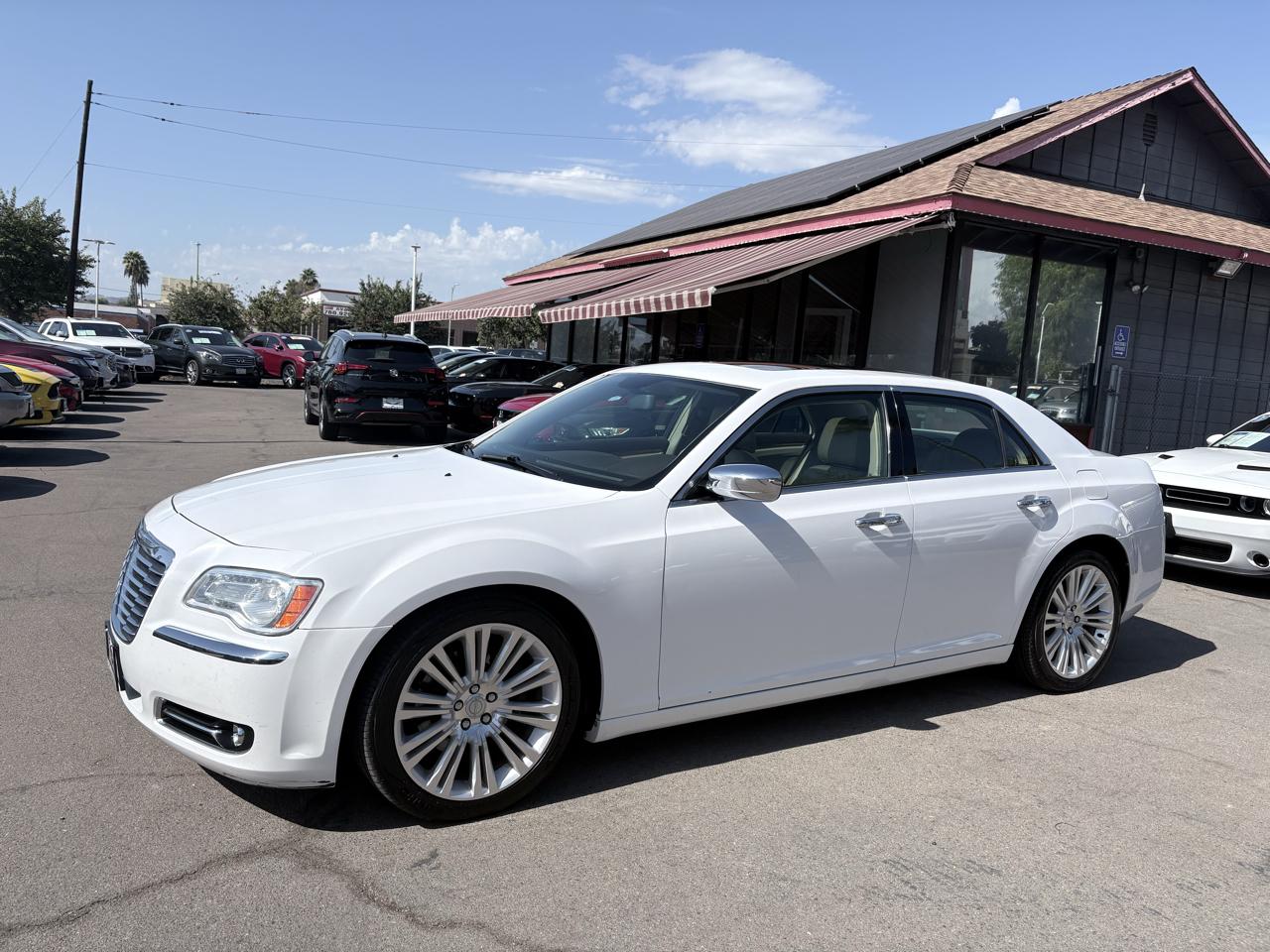 Chrysler 300 4dr Sdn 300C RWD 2014