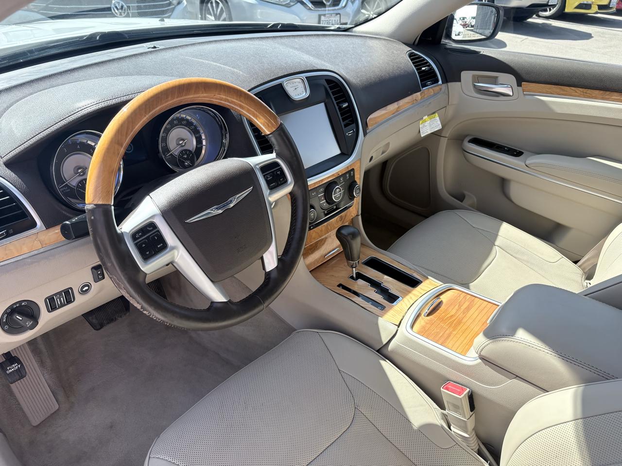 Chrysler 300 4dr Sdn 300C RWD 2014