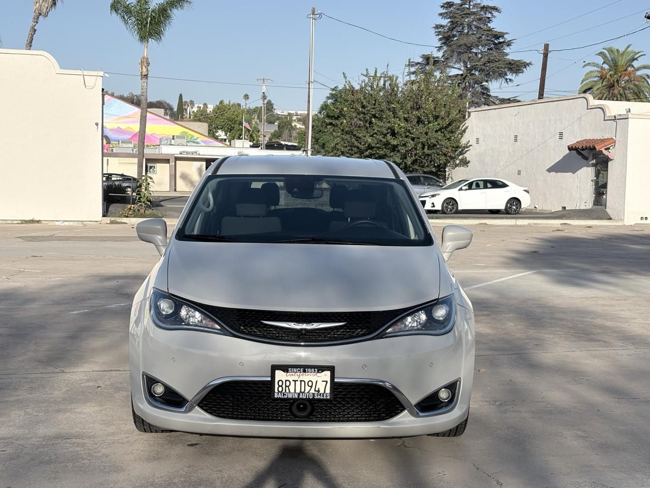 Chrysler Pacifica Touring FWD 2020