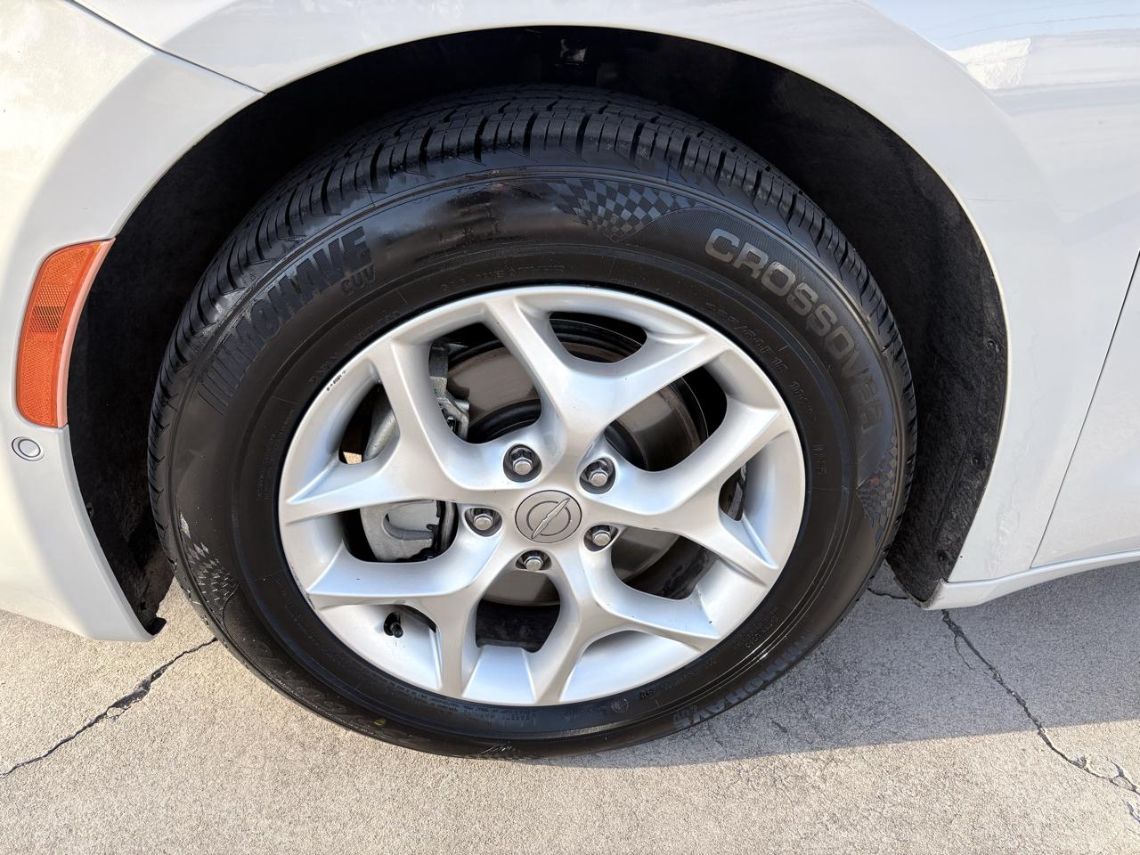 Chrysler Pacifica Touring FWD 2020