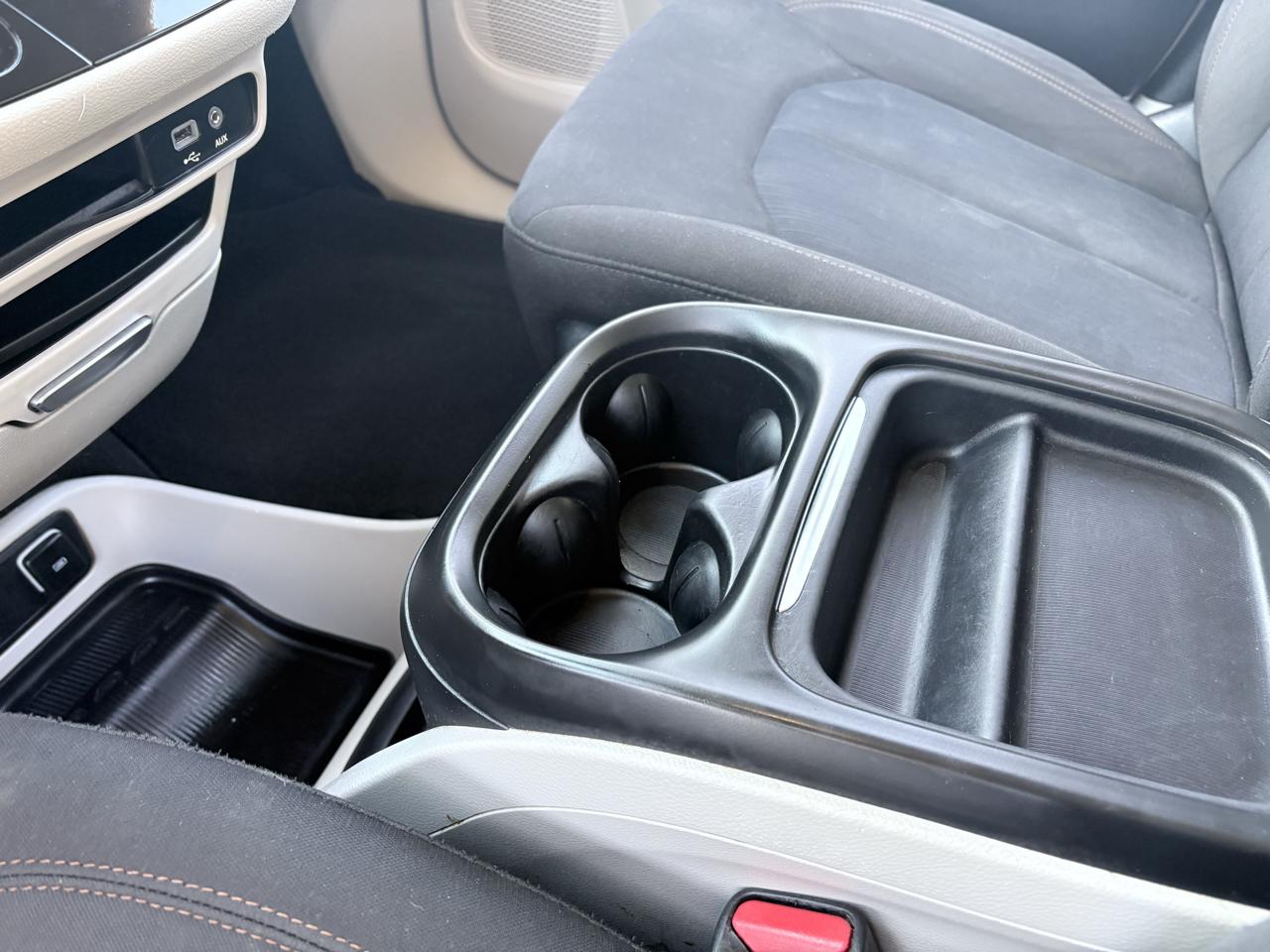 Chrysler Pacifica Touring FWD 2020