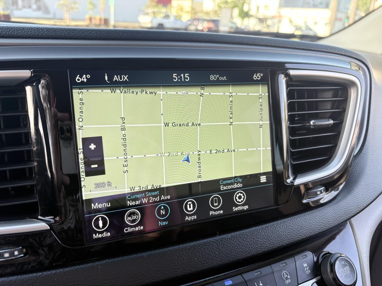 Chrysler Pacifica Touring FWD 2020