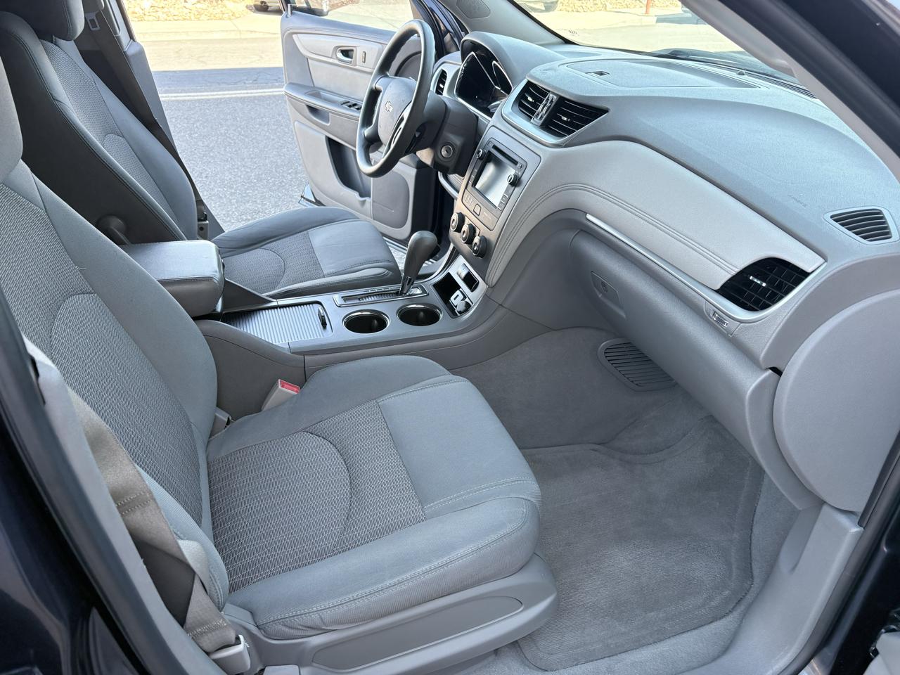 Chevrolet Traverse FWD 4dr LS w/1LS 2016
