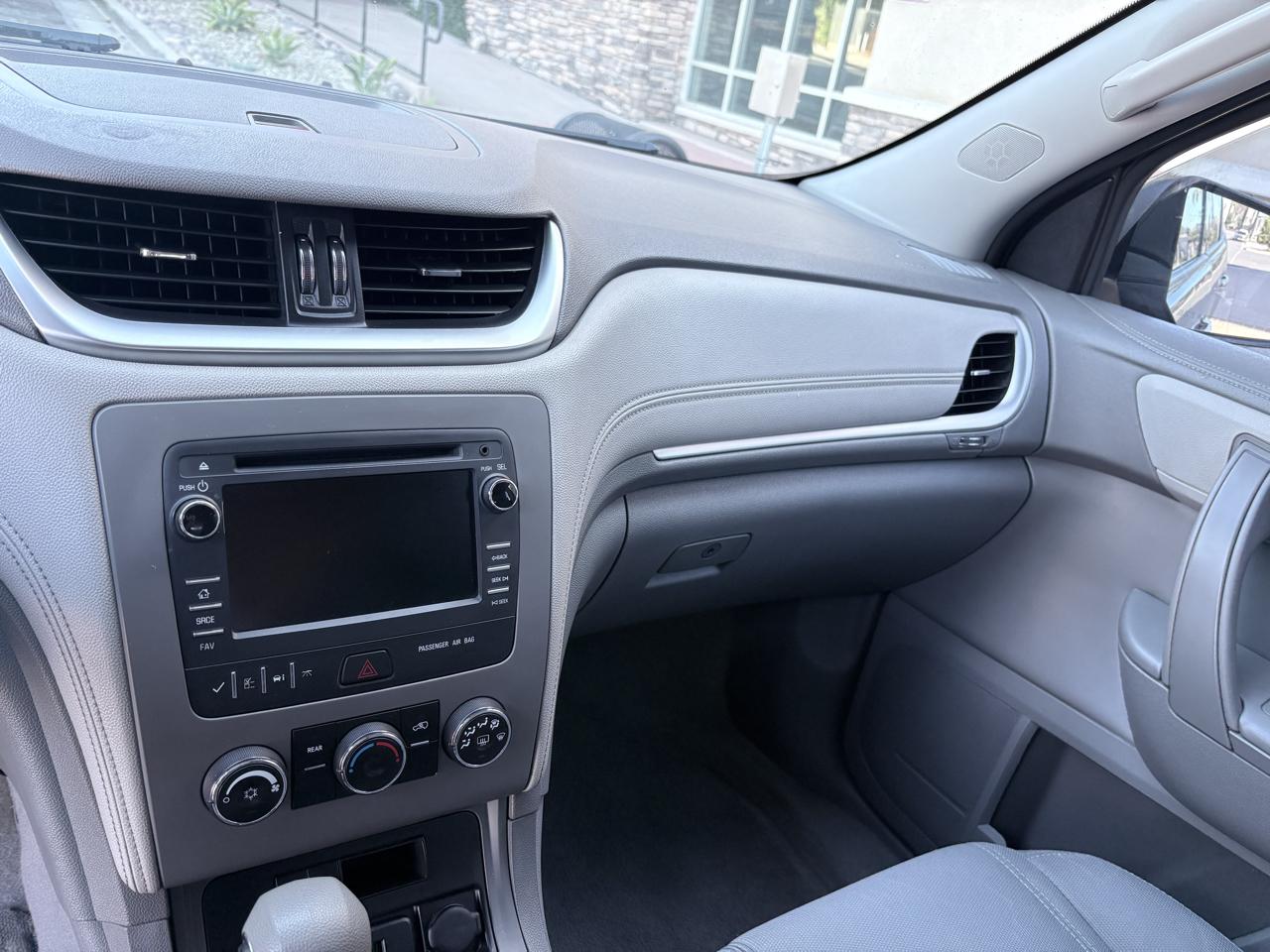 Chevrolet Traverse FWD 4dr LS w/1LS 2016